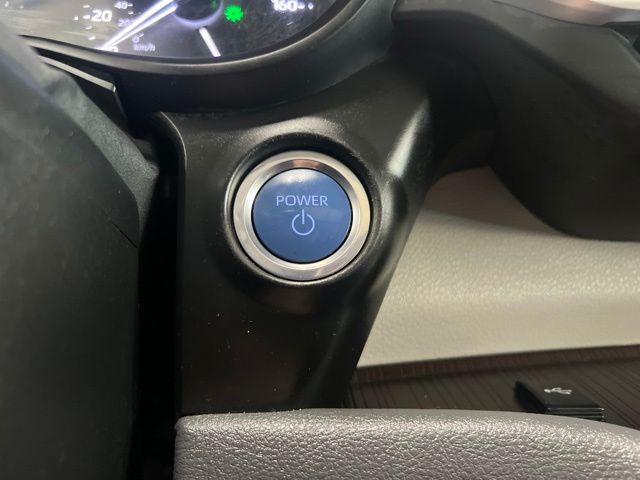 Used 2023 Toyota Sienna Van