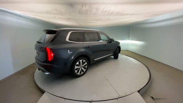 2022 Kia Telluride EX FWD's photo
