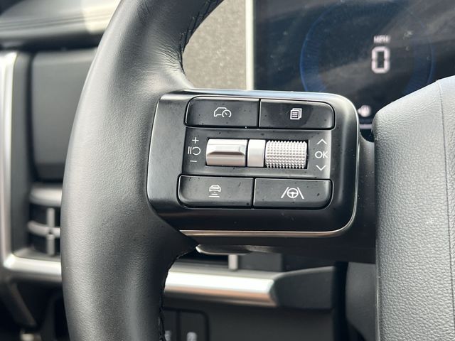Used 2026 Silver Hyundai SEL image 27