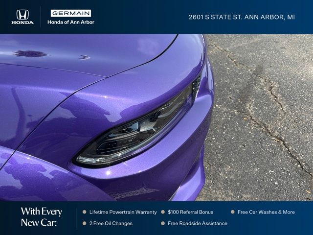 Used 2023 Plum Crazy Pearlcoat Dodge R/T Scat Pack Widebody image 4