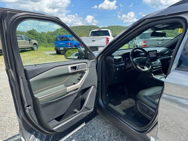 Used 2023 Gray Ford Timberline image 12