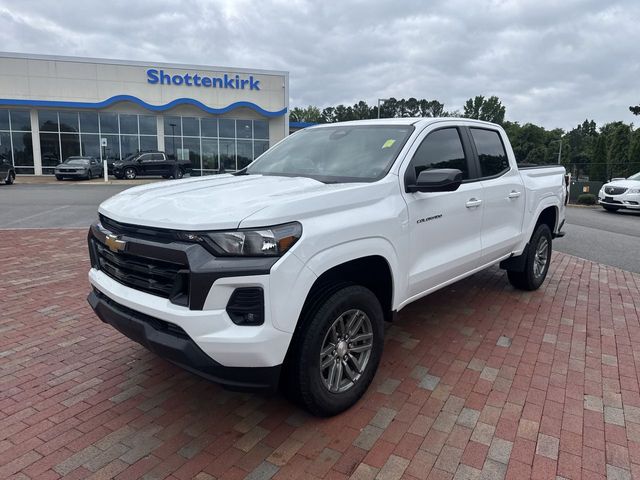 2024 Chevrolet Colorado 2WD LT Crew Cab Short Box's photo