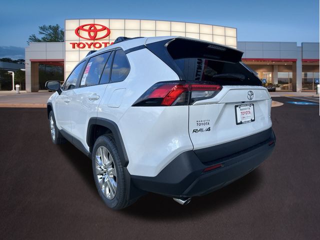 2025 Toyota RAV4 XLE Premium 26