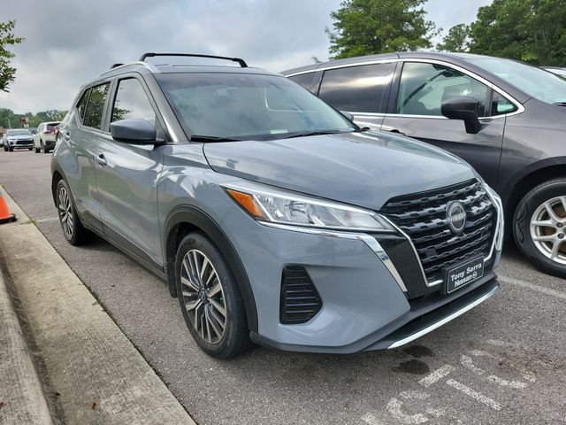 Boulder Gray Pearl 2022 Nissan Kicks SUV / Crossover Front-Wheel Drive Continuously Variable Transmission