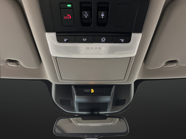 Used 2023 Gun Metallic Nissan SL image 27