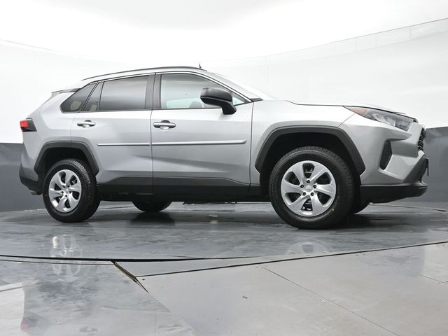 2021 Toyota RAV4 LE 37