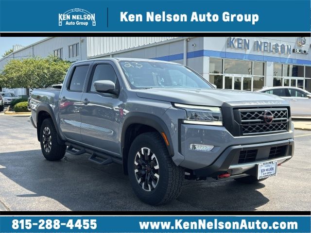 2023 Nissan Frontier PRO-4X Crew Cab 4WD    