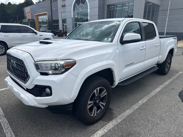 Super White 2018 Toyota Tacoma Pickup Truck Four-Wheel Drive 6-Speed Automatic