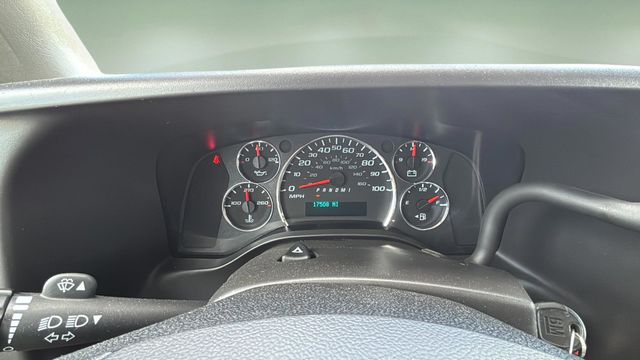 Used 2024 White Chevrolet Work Van image 16