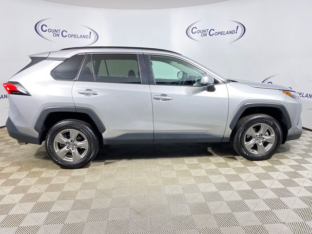 2024 Toyota RAV4 XLE photo