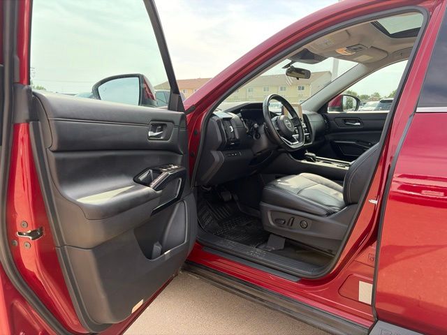 Used 2022 Nissan Pathfinder SUV