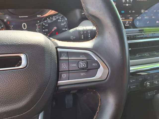 Used 2022 Silver Jeep Limited image 18