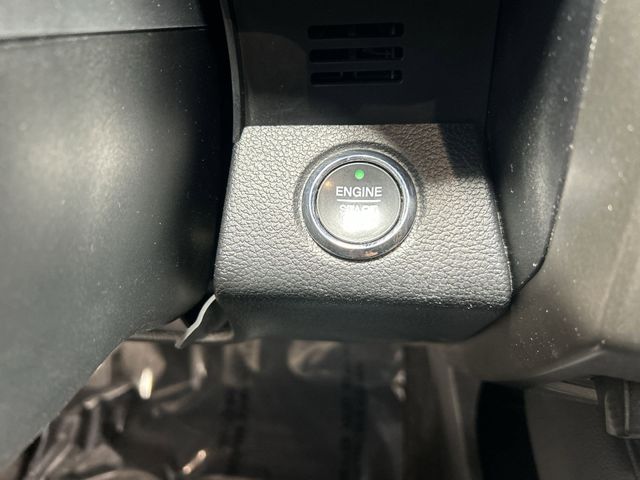 2021 Ford Expedition XLT White at AutoSavvy Houston Southwest