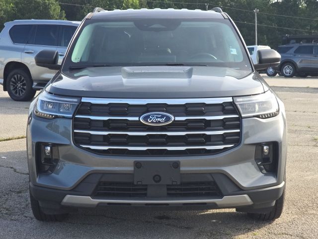2025 Ford Explorer Active:B02481