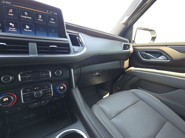 2022 Chevrolet Suburban Z71:43183B