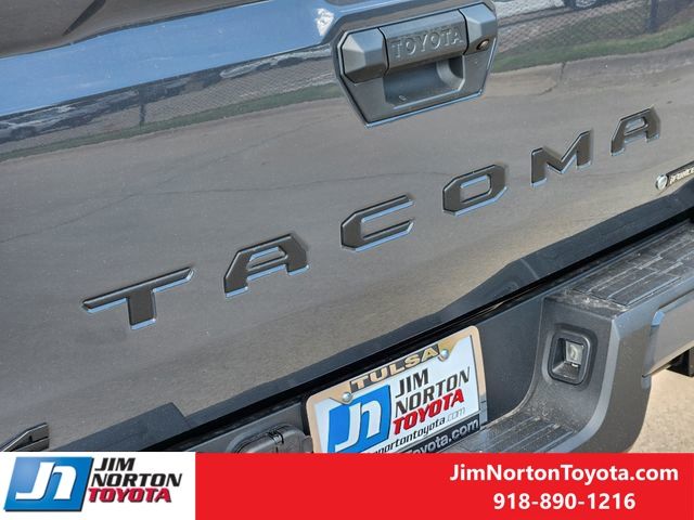 2025 Toyota Tacoma TRD Sport Double Cab photo 8
