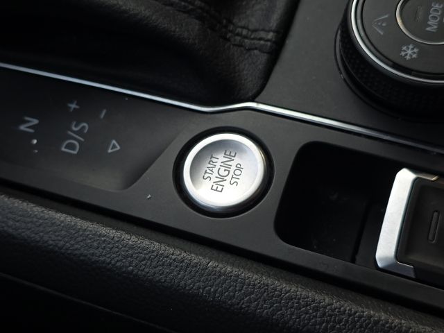 2019 Volkswagen Atlas SEL Premium:169611A2