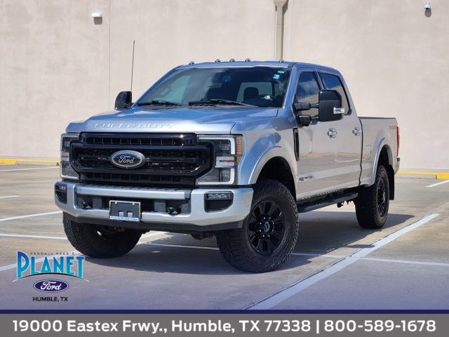 Iconic Silver Metallic 2022 Ford F-250 Super Duty Lariat Crew Cab 4WD Pickup Truck Four-Wheel Drive Automatic