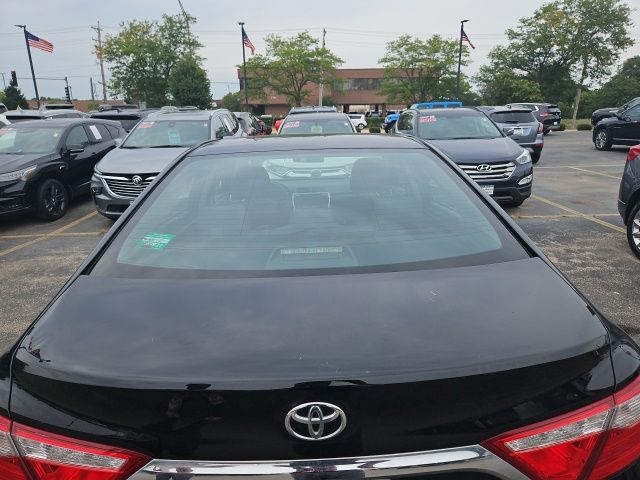 Used 2017 Black Toyota LE image 10