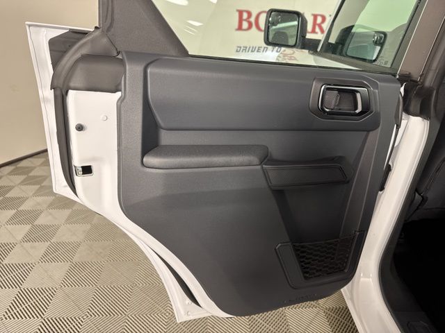 2025 Oxford White Ford Bronco Base 4X4 SUV