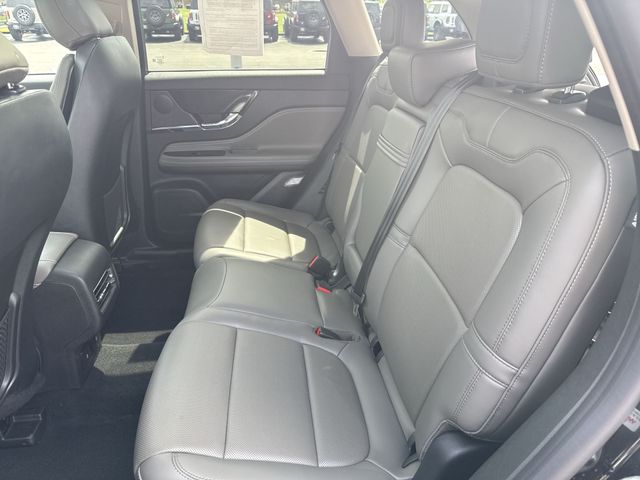 Certified Used 2025  Lincoln Grand Touring image 27