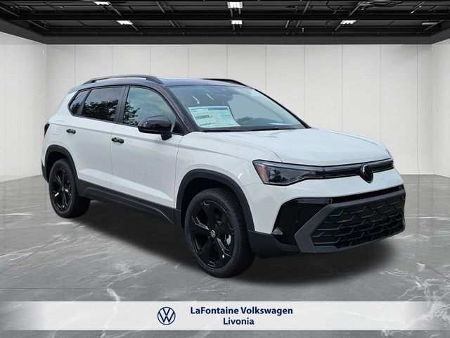 2025 Volkswagen Taos SE Black - Photo 7