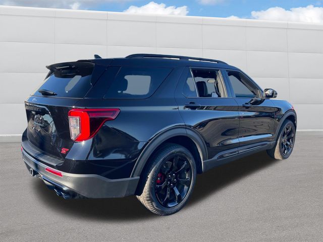 2023 Ford Explorer ST 8