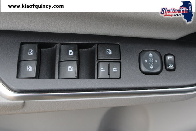 Used 2016 Toyota Camry Sedan