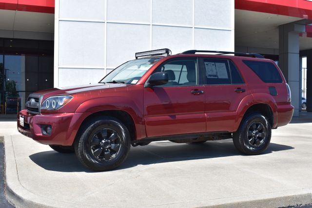 Used 2007 Toyota 4Runner SR5 with VIN JTEBU14RX78094598 for sale in Quincy, IL