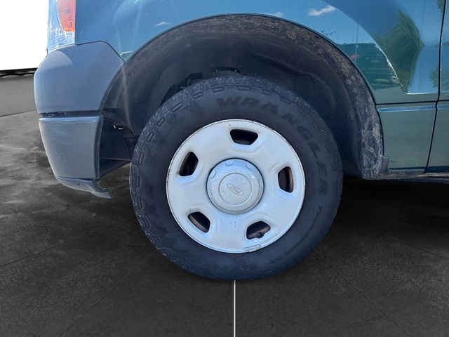 2007 Ford F-150 XL - Forest Green Clearcoat Metallic exterior view 9
