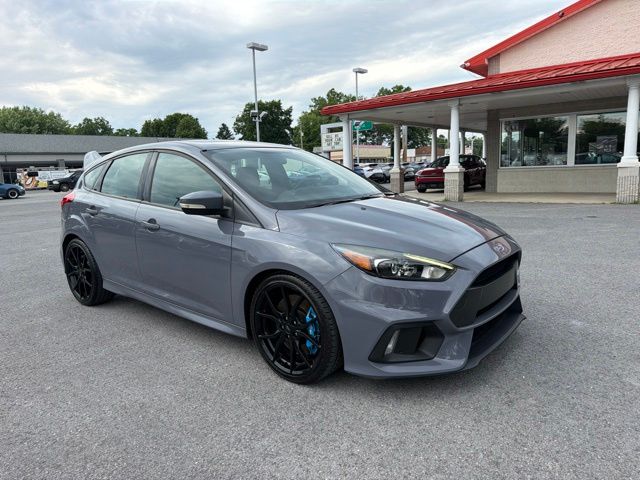 Stealth Gray 2017 Ford Focus RS Hatchback All-Wheel Drive 6-Speed Manual