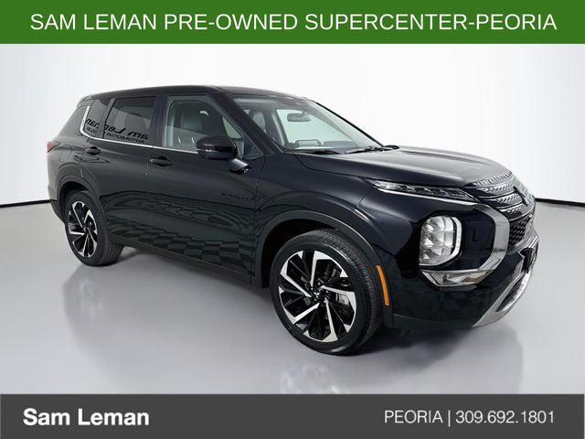 Labrador Black Pearl 2024 Mitsubishi Outlander SUV / Crossover All-Wheel Drive Continuously Variable Transmission
