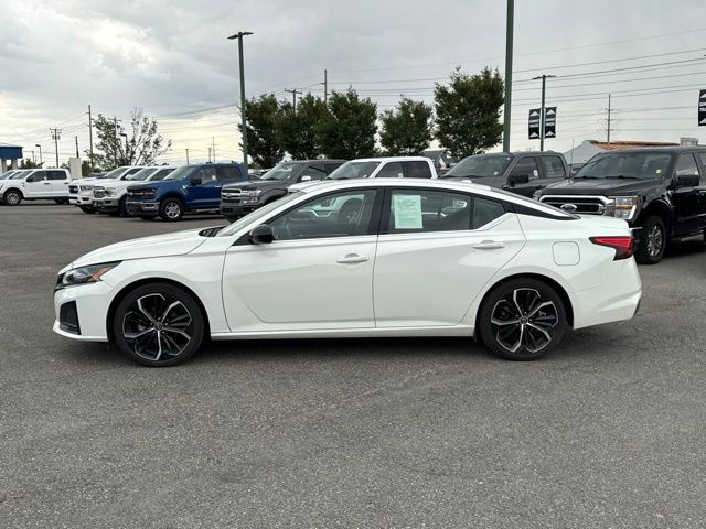 Used 2024 Nissan Altima Sedan