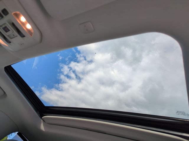 used 2020 Toyota Highlander Hybrid car, priced at $32,481