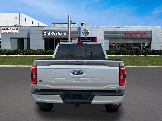 View vehicle photo 5