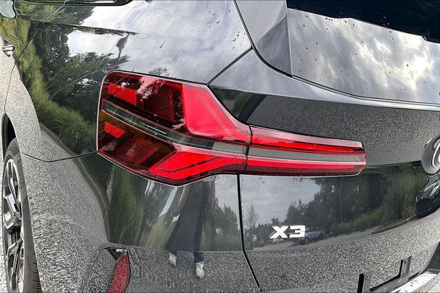 Used 2025 Gray BMW M50 xDrive image 17