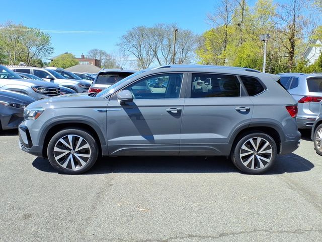 2022 Volkswagen Taos - Image 3