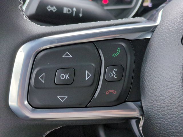 Used 2023 White Jeep Overland image 16