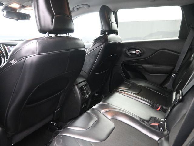 used 2021 Jeep Cherokee car, priced at $15,176