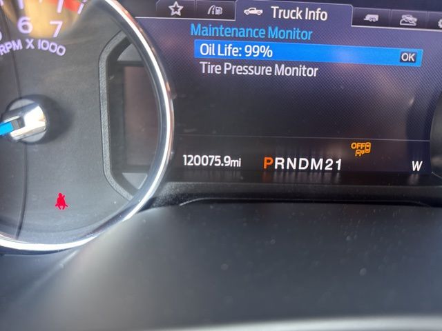 Used 2020 White Ford XLT image 25