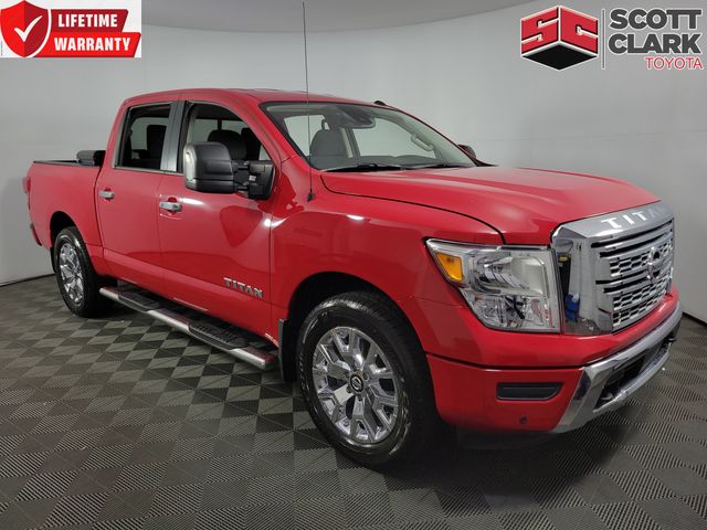 2021 Nissan Titan SV Crew Cab 4WD