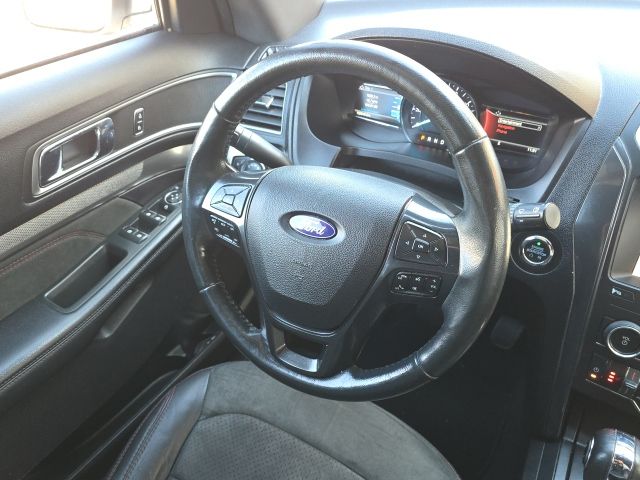 2019 Ford Explorer XLT:L166585A