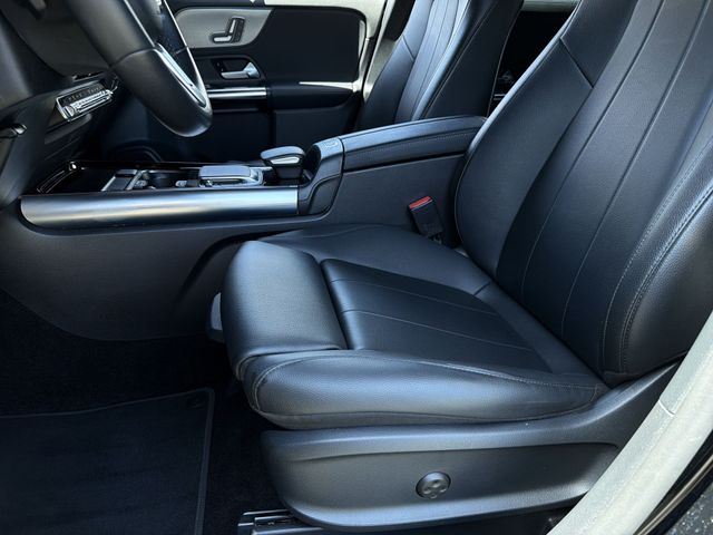 Used 2023  Mercedes-Benz GLA 250 image 22