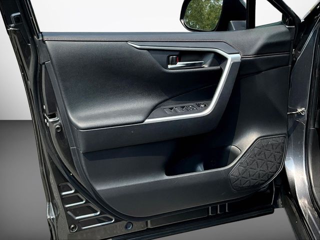 2023 Toyota RAV4 XSE - Photo 24