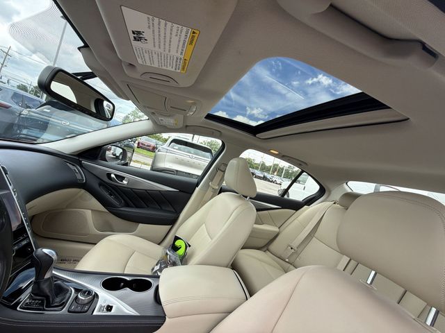 Used 2014 Red INFINITI Premium image 21
