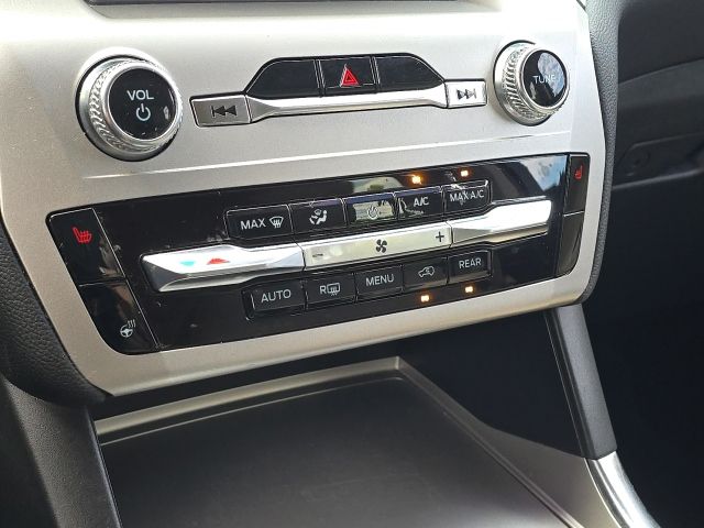 2022 Ford Explorer XLT:169313A