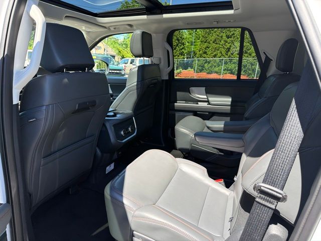 2025 Ford Expedition Active Oxford White - Grieco Acura - Image 13