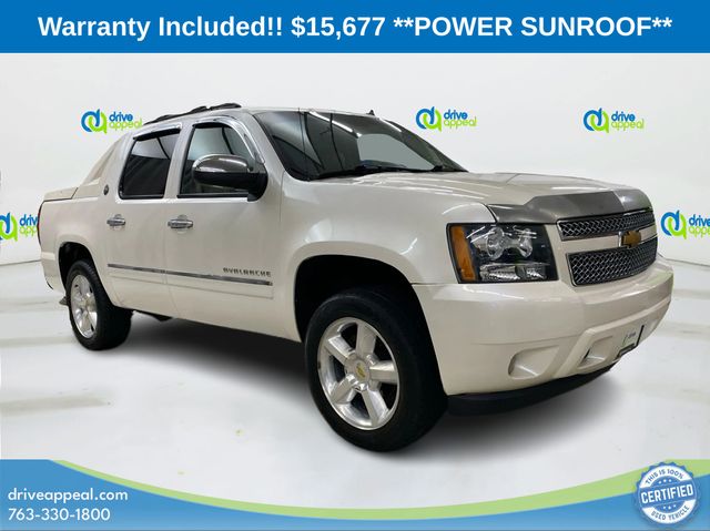 White Diamond Tricoat 2013 Chevrolet Avalanche Pickup Truck Four-Wheel Drive 6-Speed Automatic
