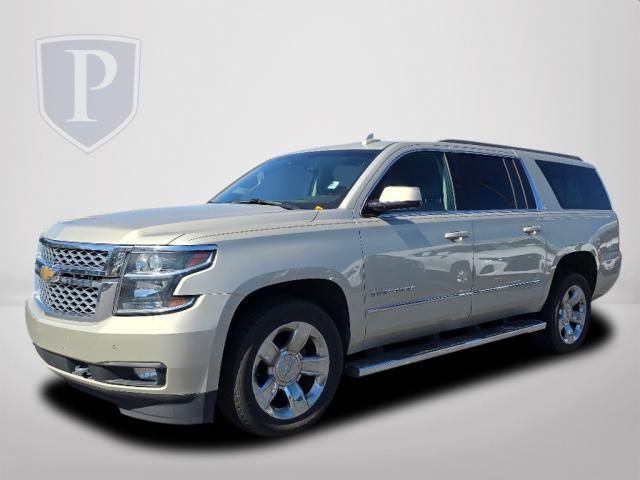 2017 Chevrolet Suburban LT 2