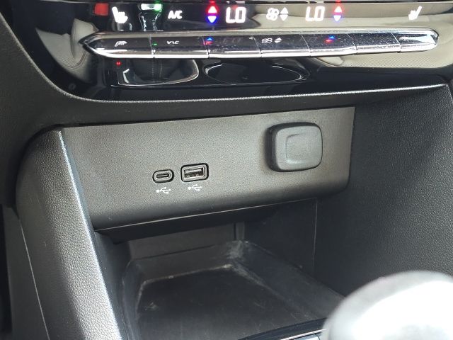 2024 Buick Encore GX Avenir:C02570